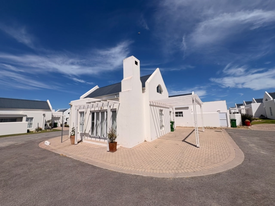 To Let 2 Bedroom Property for Rent in Da Gama Village Western Cape